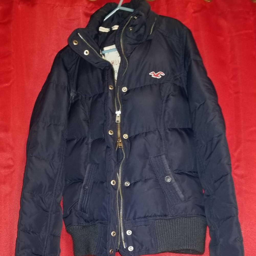 Hollister puff jacket